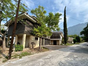 CASA EN VENTA LOMAS DEL VALLE