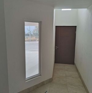 CASA EN VENTA EN CUMBRES ELITE PREMIER