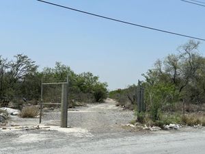 TERRENO EN VENTA CIENEGA DE FLORES 10 HECTAREAS USO DE SUELO INDUSTRIAL