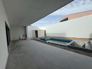 11. Casa en Venta, en Fuentes del Valle