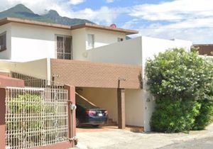 Casa en Venta en Contry la Silla