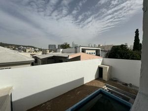 11. Casa en Venta, en Fuentes del Valle