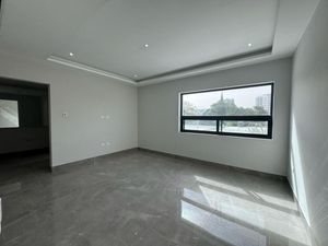 11. Casa en Venta, en Fuentes del Valle