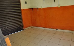 Casa en Venta en Puebla con Local Comercial