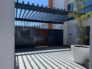 Precioso departamento amueblado en renta en Solares (Torre Privé)