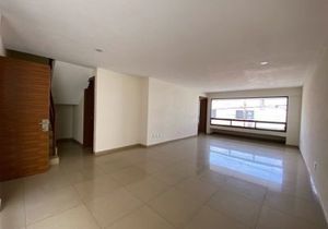 Amplia casa en condominio nueva en venta