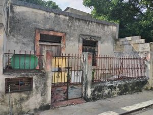 Casa centro para remodelar cn estacionamiento