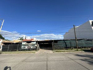 RENTA DE TERRENO COMERCIAL EN JARDINES DEL PARQUE