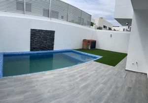 Casa con alberca y tres recámaras en Lomas del Sol, Alvarado, Veracruz