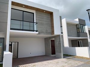 CASA EN VENTA EN PRIVADA CON VISTA AL MAR, LOMAS DEL SOL, ALVARADO, VERACRUZ