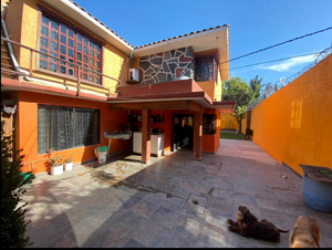 CASA EN VENTA EN TEPOTZOTLÁN, CALLE JAZMÍN