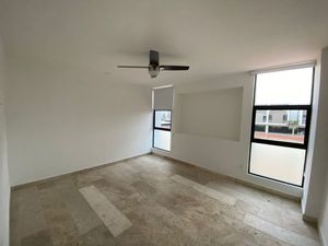 Townhouse en Renta en Privada Luana a 3 minutos de Plaza La Isla