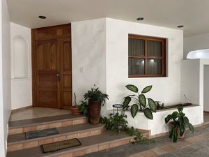 RESIDENCIA EN VENTA EN COUNTRY CLUB GUADALAJARA