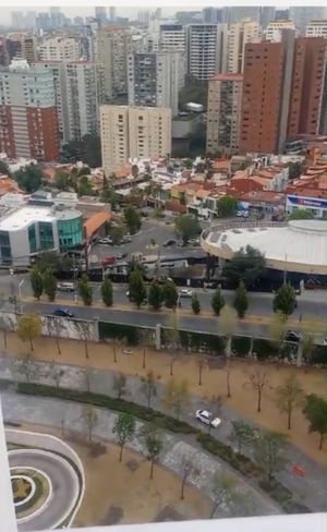 Vistas a la ciudad y las montañas