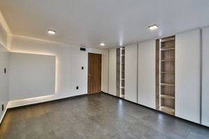 Venta de Hermoso y Amplio Departamento Totalmente Remodelado en Lomas Altas