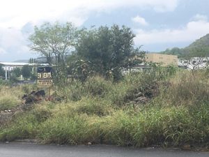 TERRENO EN VENTA EN EL URO, USO DE SUELO MIXTO