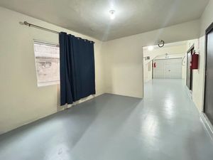 Bodega en Renta 120 M2, Zona Fundidora.- $23,000 pesos