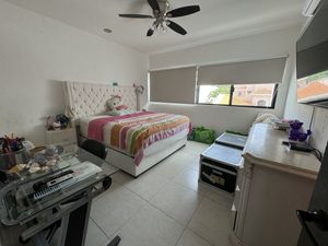 CASA EN VENTA EN MONTEBELLO