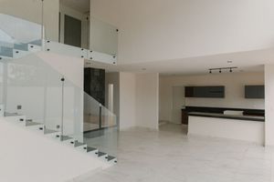 CASA EN VENTA AL NORTE DE MERIDA, YUC. PRIVADA TAMORA.