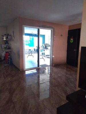 CASA EN VENTA EN MERIDA, YUC. FRACC. RESIDENCIAL DEL NORTE CHENKU.