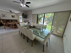 CASA EN VENTA EN MONTEBELLO