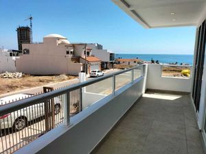 PRECIOSA CASA DE 3 NIVELES EN PUNTA AZUL ROSARITO CON 5 BAÑOS