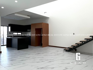 CASA EN VENTA CON RECÁMARA EN PLANTA BAJA Y FRENTE A PARQUE EN VALLE ESCONDIDO