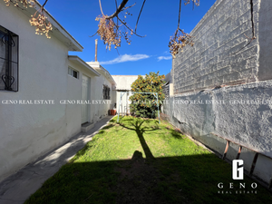 CASA EN VENTA EN LOMAS DE UNA PLANTA CON EXCEDENTE DE TERRENO