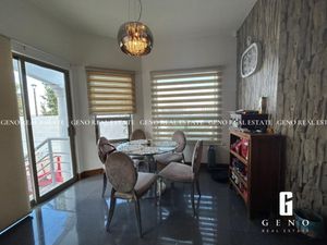 CASA EN VENTA EN CUMBRES CON ALBERCA