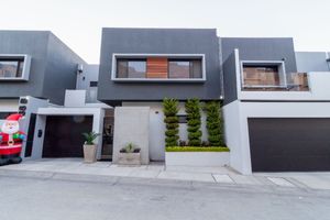 ELEGANTE CASA EN VISTAMAR RESIDENCIAL