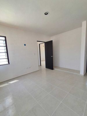 CASA EN VENTA EN CAUCEL, FRACC. YAXNÁH