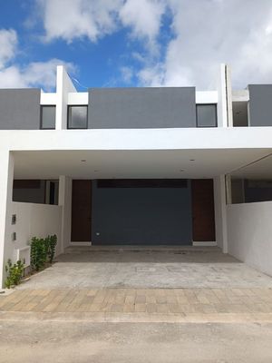 TOWNHOUSE EN VENTA EN XCANATÚN, YUCATÁN