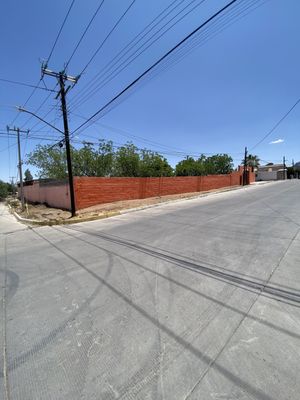 En venta atractiva propiedad con 3 frentes a 5 minutos del centro de Chihuahua