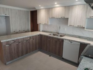 Departamento en venta remodelado en Bosques de las lomas en una de las zonas mas