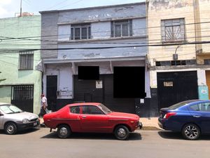 Bodega en Venta o Renta en la Colonia Anáhuac.