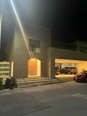 Venta de Casa zona Valle Alto