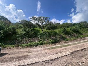 Terreno en la montaña con vista