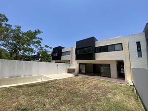 CASA EN VENTA EN TEMOZÓN NORTE MÉRIDA