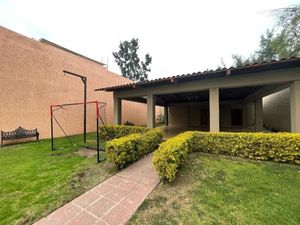 SE VENDE CASA EN FRACCIONAMIENTO ACUEDUCTO DE SAN AGUSTIN.