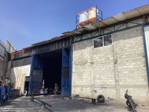 Rento Bodega en Las Arenillas Santiago Tepatlaxco