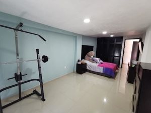 Vendo residencia de autor totalmente remodelada