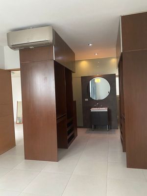 CLOSET DOBLE RECAMARA PRINCIPAL 