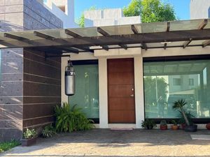 Casa en venta de una planta en Paseo del Parque