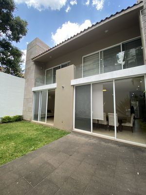 CASA EN VENTA EN CLUB DE GOLF ALTOZANO