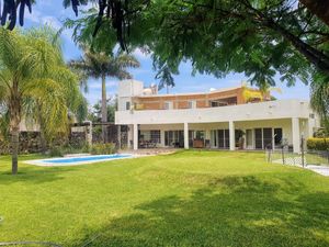 Casa en venta en Castañeda S/N, Tabachines, Yautepec, Morelos, 62731.