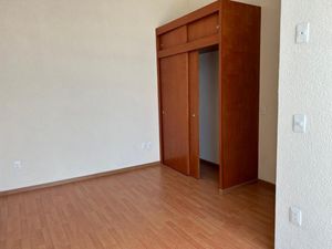 DEPARTAMENTO REMODELADO EN CALZ. DE LAS ÁGUILAS