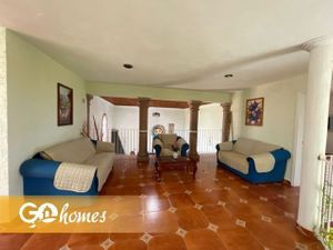 Casa en Venta con Alberca y gran jardín en Tequisquiapan Col. Santa Fé  BM
