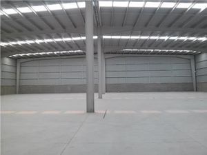 Renta Nave Industrial de 2,000 m2, en Parque Industrial PYME, Querétaro