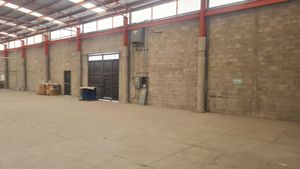 Renta Nave Industrial 1,000 m2, en Zona Ind. , Querétaro