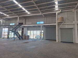 Renta Bodega Industrial, 270 m2, Parque Ind, Querétaro